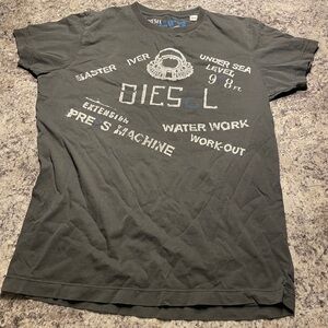 Diesel T-shirt- Size L